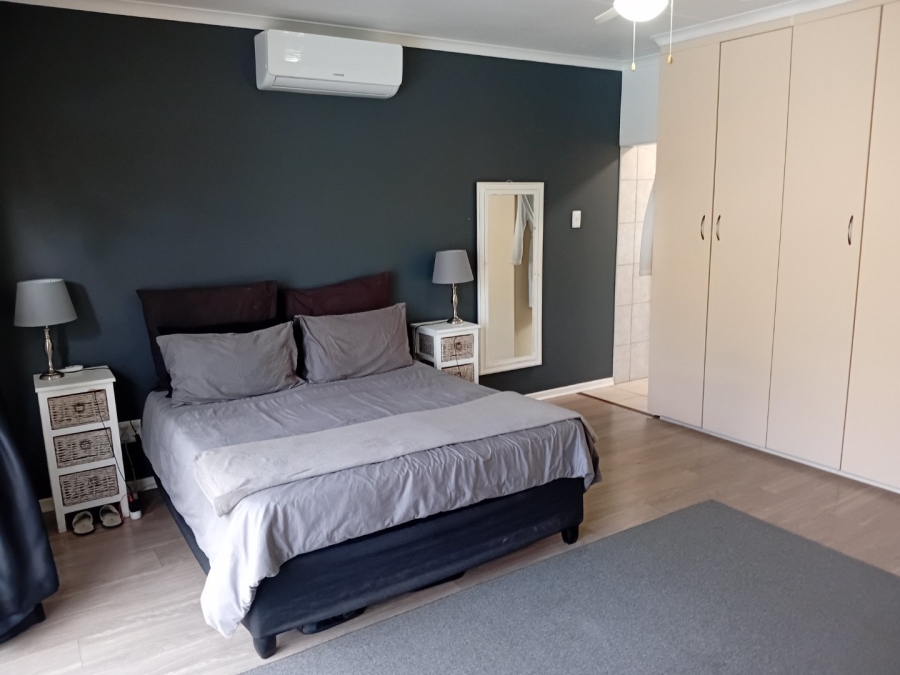 4 Bedroom Property for Sale in Gonubie Eastern Cape
